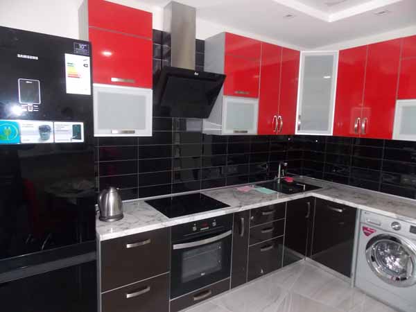 Красно-черная кухня фото