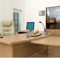 Корпусная и встроенная офисная мебель: столы, рецепшн